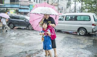 广州暴雨为什么跑偏了